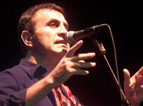 «Αν δεν ήταν το ΚΚΕ κι Φλωράκης, ο Νταλάρας θα ήταν σαν τη γρίπη. Θα είχε περάσει»