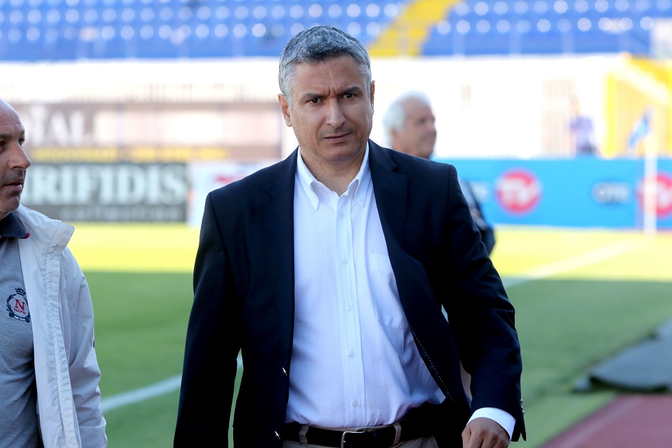 Σπανός: «Κουβέντες για τα καφενεία τα περί φιλικού»