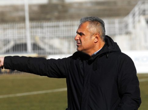 Βοσνιάδης : «Στο 15′ του αγώνα με τον Αιγινιακό αποφάσισα να παραιτηθώ»