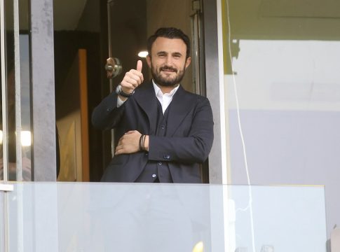 Στην Κίνα ο Καρυπίδης