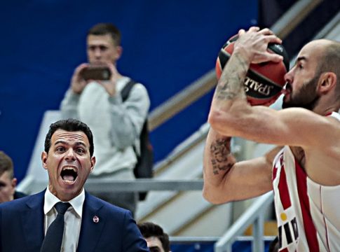 Ο Kill Bill… τρέλανε τον Ιτούδη με τα καμώματά του! (vid)