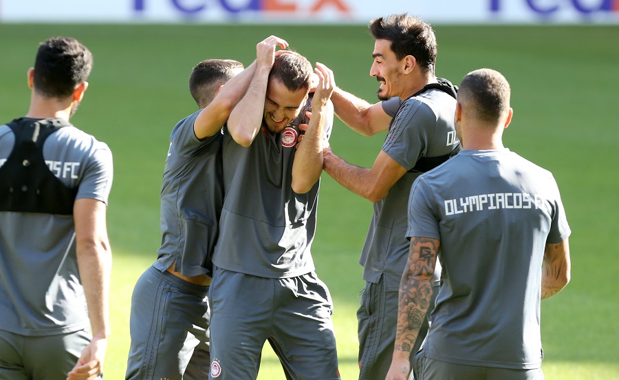 Στο Καραϊσκάκη η προπόνηση του Ολυμπιακού (pics & vid)