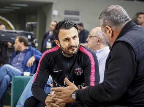Στο ΟΑΚΑ ο Καρυπίδης με φόρμα της Παρί!