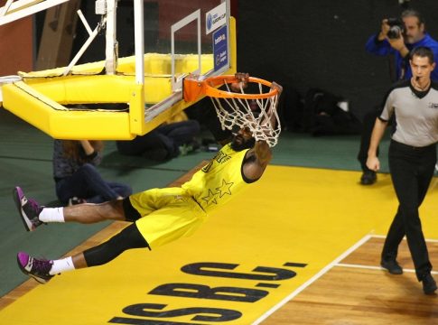 Το μήνυμα του Λάκι Τζόουνς για την αιμοδοσία την Κυριακή στο Παλέ