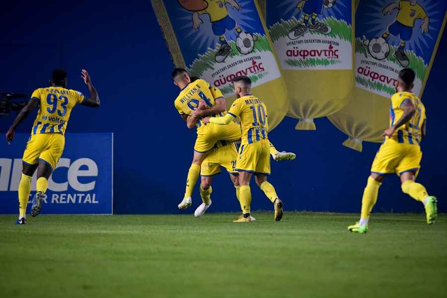 LIVE: Παναιτωλικός – ΑΕΚ 2-1 (τελικό)