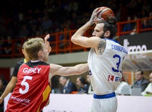 Διάστρεμμα ο Γιαννόπουλος, δεν παίζει με την Σερβία