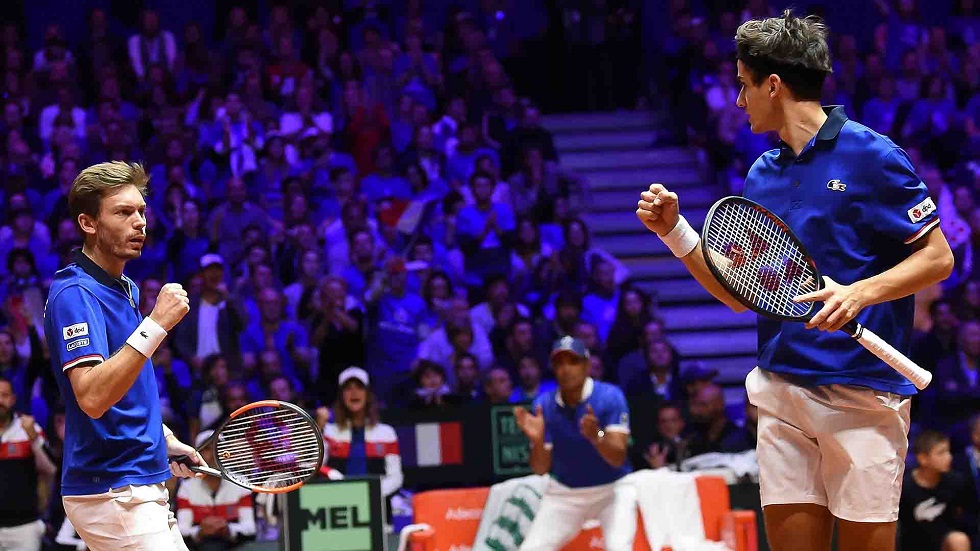 Davis Cup: Πήρε το διπλό και παρέμεινε «ζωντανή» η Γαλλία (vid)