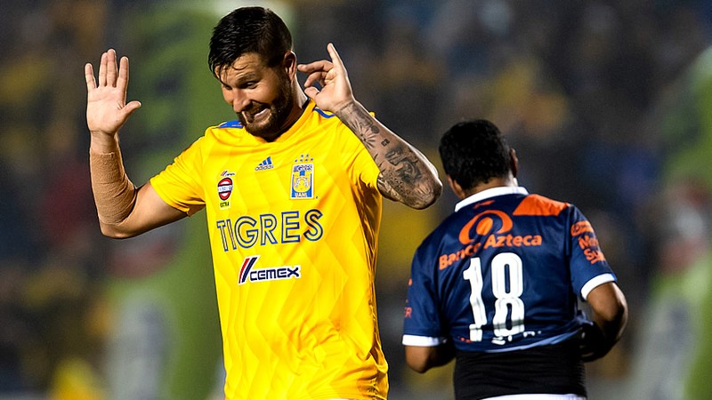 Απίστευτη γκολάρα του Ζινιάκ από…τσαφ (vid)