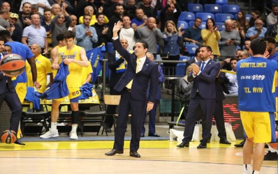 Σφαιρόπουλος: «Πρώτη φορά συγχαίρω τους παίκτες μετά από ήττα»