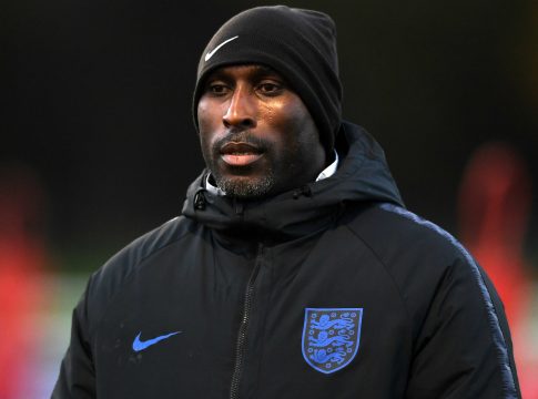 Ο Σολ Κάμπελ ανέλαβε ομάδα στην τέταρτη κατηγορία της Αγγλίας