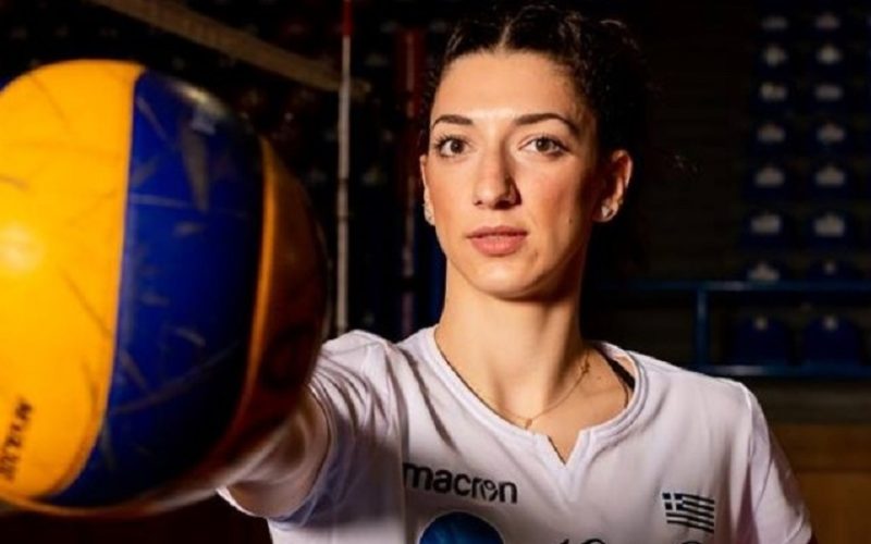 Εμμανουηλίδου: «Αφιερώνω το βραβείο στην ομάδα μου»