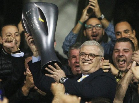 Πάρε παίκτες οέ οέ οέ