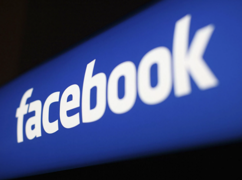 Πρόβλημα με το Facebook: Εκατομμύρια λογαριασμοί αποσυνδέθηκαν ξαφνικά