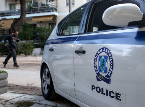 Συμπλοκή οπαδών στα Πετράλωνα