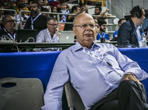 Τώρα σιωπή…
