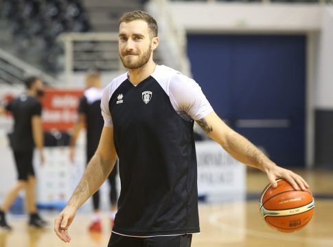 Σχίζας: «Ο Ολυμπιακός είναι ομάδα που τιμωρεί τα λάθη»