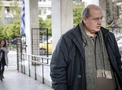 «Σφήνα» από Ν. Φίλη στην κυβέρνηση με προτάσεις… αριστερής στροφής