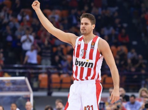 Μπόγρης για την πρόκριση του Ολυμπιακού επί της Μίλαν: «Μόνο εμείς!» (pic)