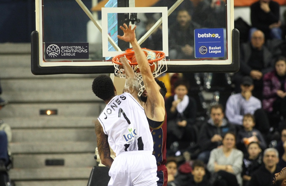 Με «ιπτάμενο» Τζόουνς το top-5 του BCL (vid)