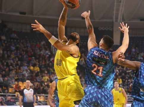 LIVE: Άρης – Χολαργός 58-59 (Τελικό)