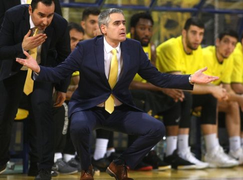Συνάντηση Καστρίτη και οπαδών με στόχο την εξομάλυνση της κατάστασης στον Άρη