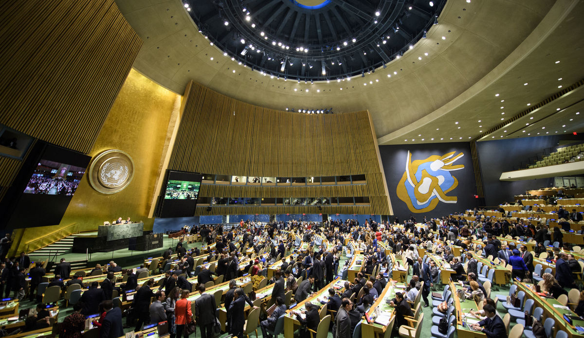 Η ΓΣ του ΟΗΕ υπερψήφισε το Παγκόσμιο Σύμφωνο για τους Πρόσφυγες