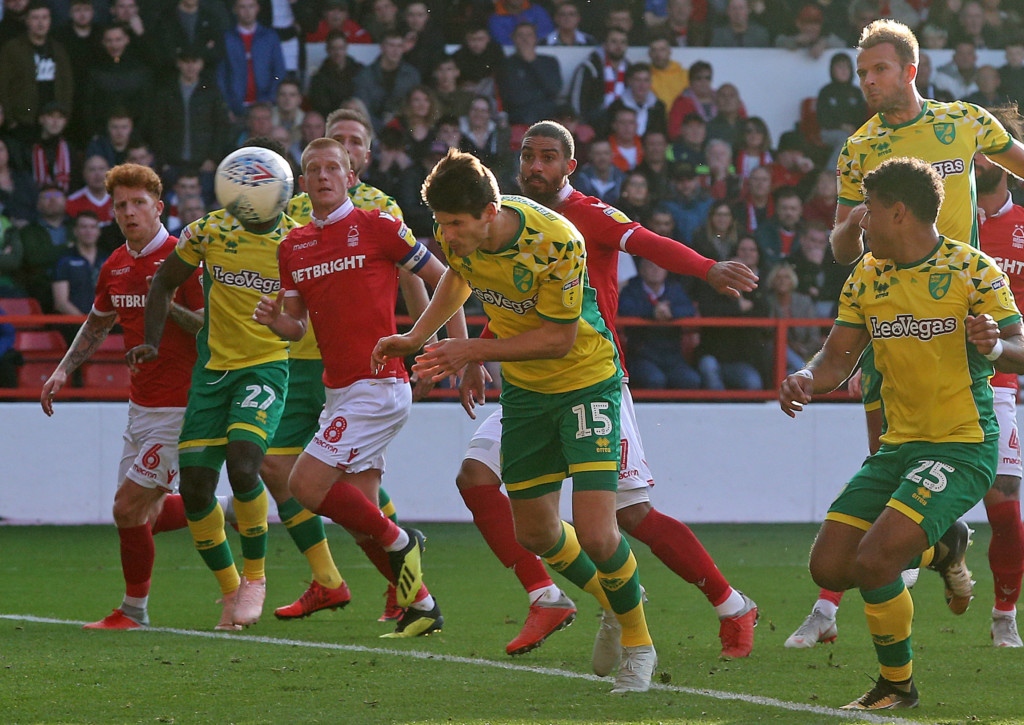 Ζητώντας γκολ από τον… Άγιο Βασίλη