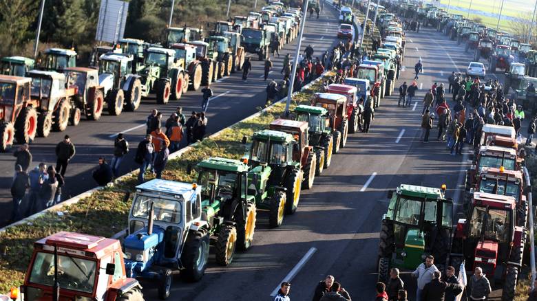 Στον χορό των κινητοποιήσεων από Δευτέρα οι αγρότες