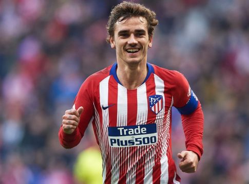 Ο Γκριεζμάν στο γήπεδο με φανέλα της Μπόκα! (pics)