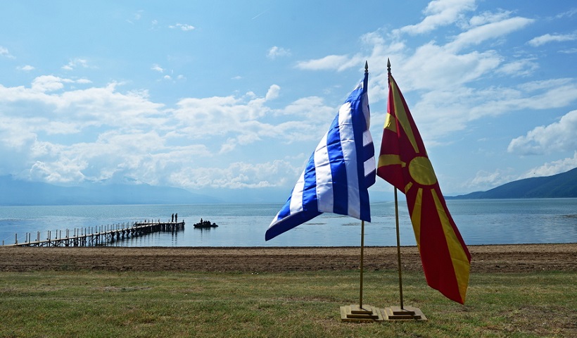 Σφραγίζονται τα διαβατήρια των πολιτών της γείτονος με το όνομα «Βόρεια Μακεδονία»