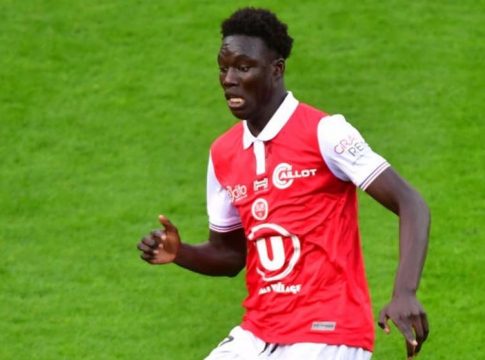 Παραμένει στο κάδρο της ΑΕΚ ο Αλί Ντομ