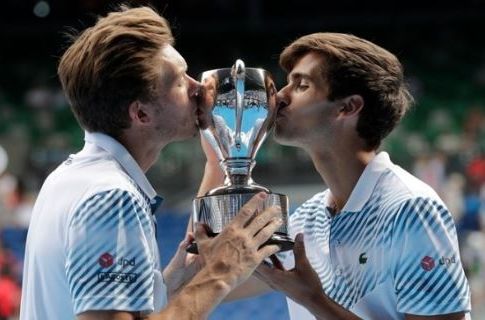 Σε γαλλικά χέρια το διπλό ανδρών στο Grand Slam της Μελβούρνης.