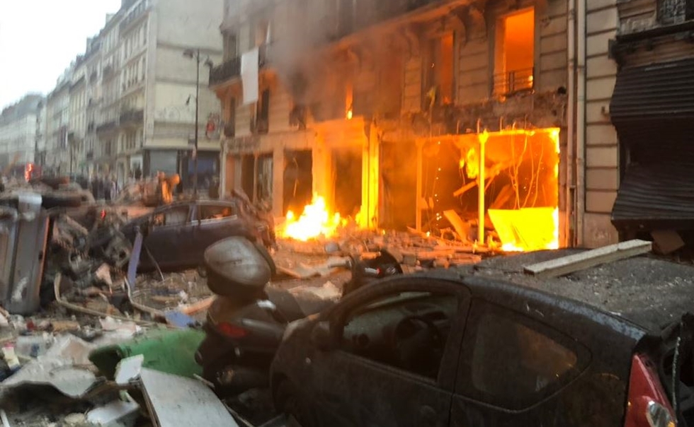 Ισχυρή έκρηξη στο κέντρο του Παρισιού – Αναφορές για τραυματίες | to10.gr Ισχυρή έκρηξη στο κέντρο του Παρισιού – Αναφορές για τραυματίες | to10.gr