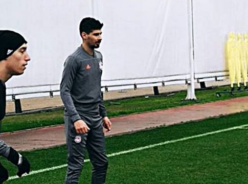 Η «πρώτη» του Ζιλ Ντίας με τα ερυθρόλευκα (pic)