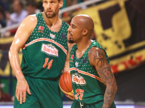 Το Σάββατο στην Αθήνα ο Θίοντορ