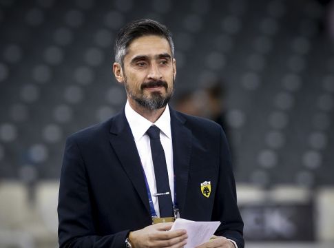 AEK: Ο Λυμπερόπουλος ταξίδεψε στη Βαρκελώνη (pic)