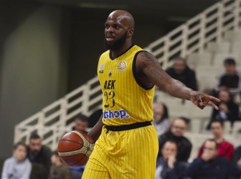 Γκρίφιν: «Να επιστρέψουμε στις νίκες»