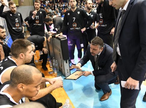 Φλεβαράκης: «Υπήρχε τεράστια διαφορά εμπειρίας στην περιφέρεια»