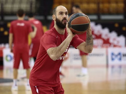 Σπανούλης: «Δεν με απασχολούν τα ρεκόρ όταν παίζω αλλά η ομάδα μου»