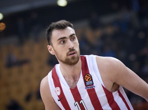 Μιλουτίνοφ: «Ήξερα πως το ματς ήταν δύσκολο, έδωσα ό,τι είχα»