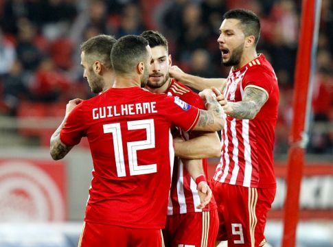 LIVE: Ολυμπιακός – Λάρισα 4-0 (Τελικό)