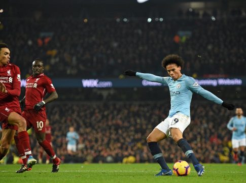 Μπιλιάρδο με δύο δοκάρια και 2-1 από τον Σανέ (vids)