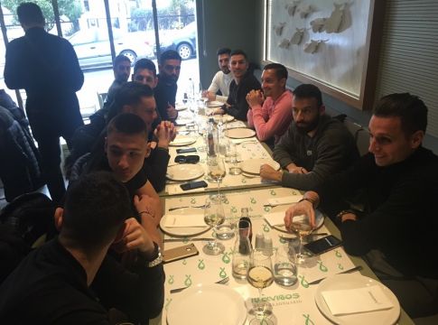 Το γεύμα της ΠΑΕ Άρης (pics)