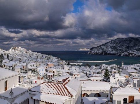 Καιρός: Στον «πάγο» η Ελλάδα – Πτώση της θερμοκρασίας και χιόνια