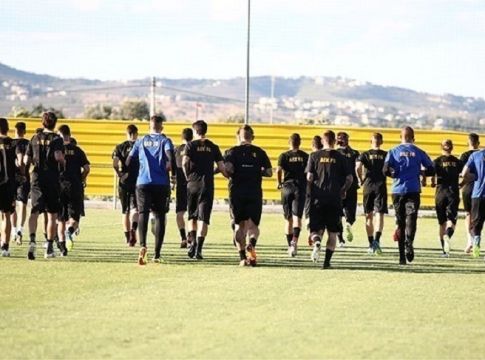 Με Κρίστιτσιτς και Μπακασέτα η αποστολή της ΑΕΚ (pic)
