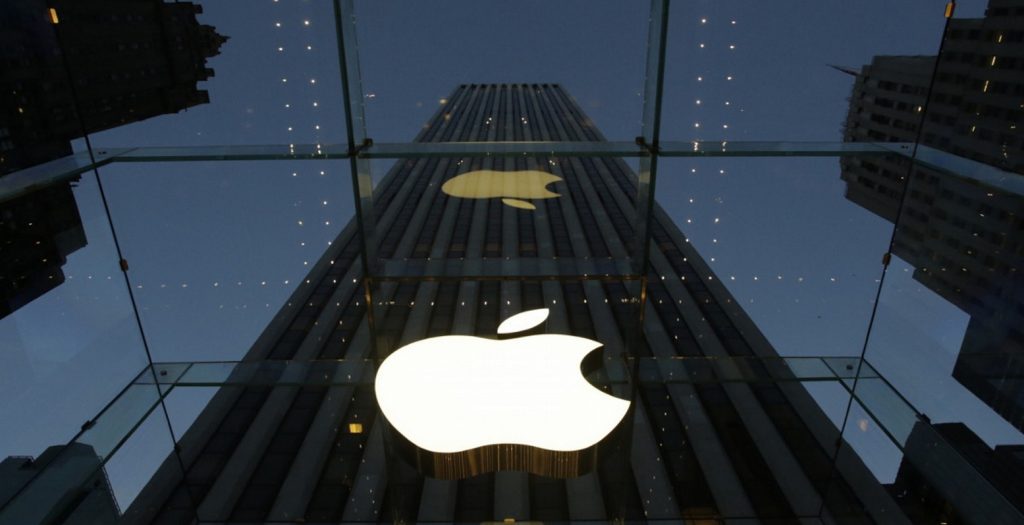 Apple: «Γκρεμίστηκε» η χρηματιστηριακή αξία της – Απώλειες 430 δισεκατομμυρίων
