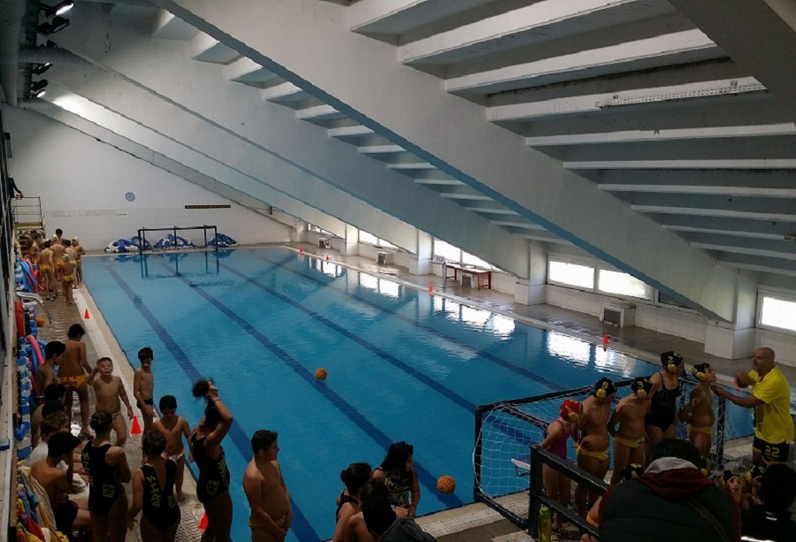 Άρης: Ο αγιασμός των υδάτων στην πισίνα του Κλεάνθης Βικελίδης (vid)