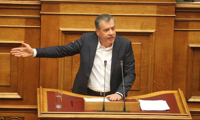 Θεοδωράκης: Αμυράς- Ψαριανός- Δανέλλης να απαντήσουν με ποιο κόμμα θα είναι υποψήφιοι