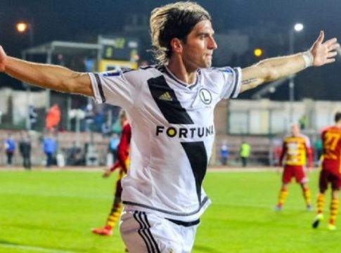 Ο Ηρακλής παίρνει τον αδερφό του Όγκνιεν Βράνιες