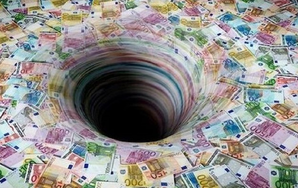Οικονομικό… θαύμα: Στα 335 δισ. ευρώ ανέβηκε το δημόσιο χρέος
